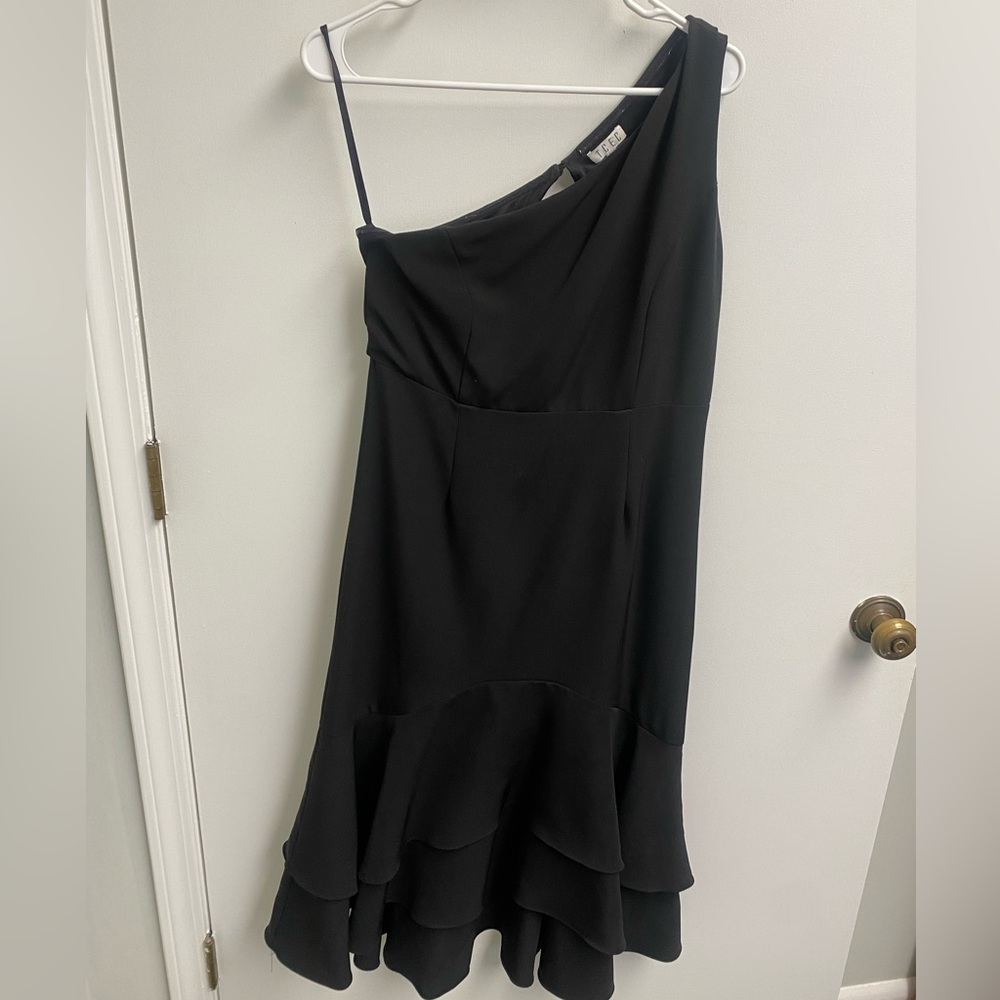 TCEC Black One Shoulder Dress